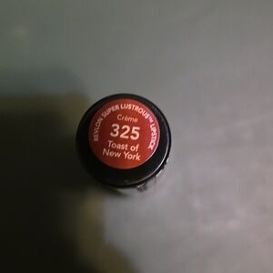 NWT Revlon Super Lustrous Lipstick 325 Toast of New York